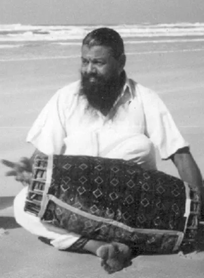 Vidwan Karaikudi R. Mani with mridangam